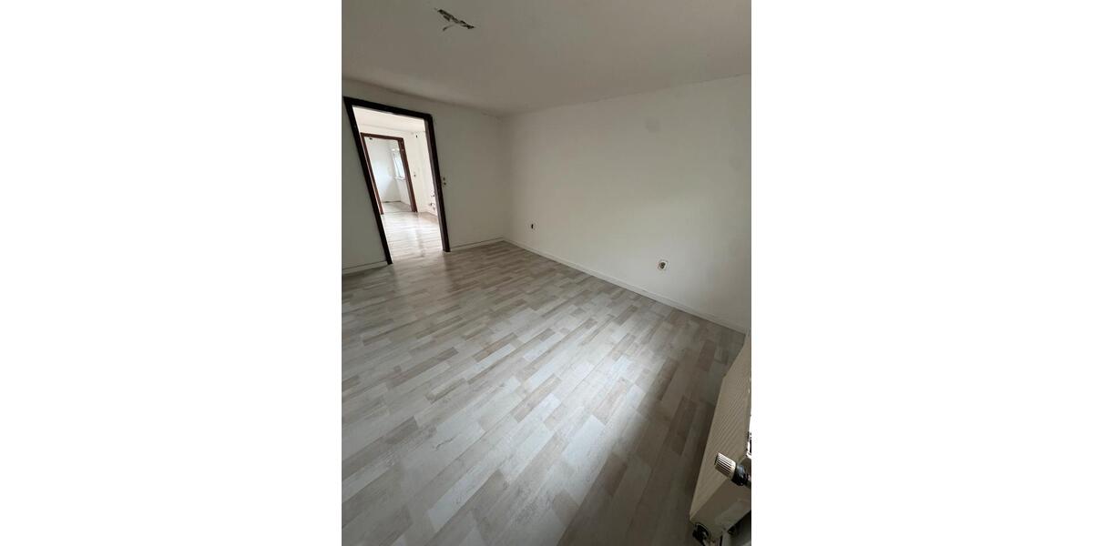 Mehrfamilienhaus, Wohnhaus Hemmoor - 4 Zimmer, 110 m&sup2;, 1.200&euro; | Angebot:26659990