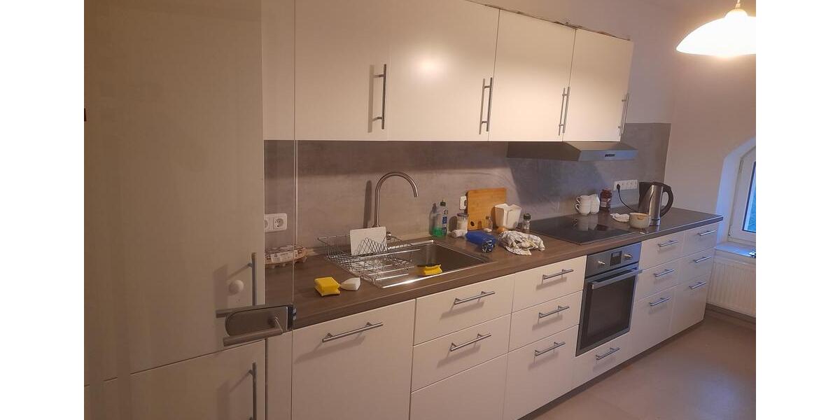 Sanierte 3-Zimmer-Wohnung (100 m²) in zentraler Lage zu vermieten zimmer