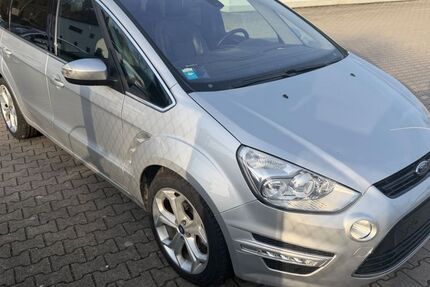 Ford S-Max 99.000 km 9.900 &euro; Sulzbach-Rosenberg 92237