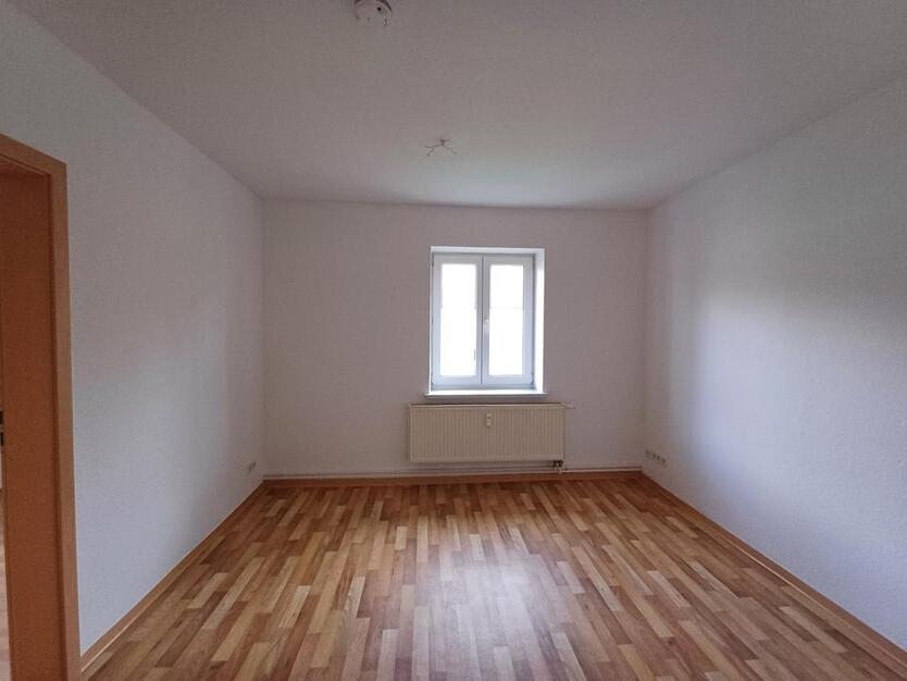 Wohnung mit Einbauküche inclusive - 2. OG rechts zimmer