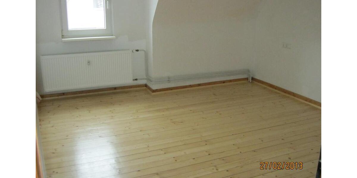 Helle, freundliche Wohnung mit Dachstudio 4 zimmer