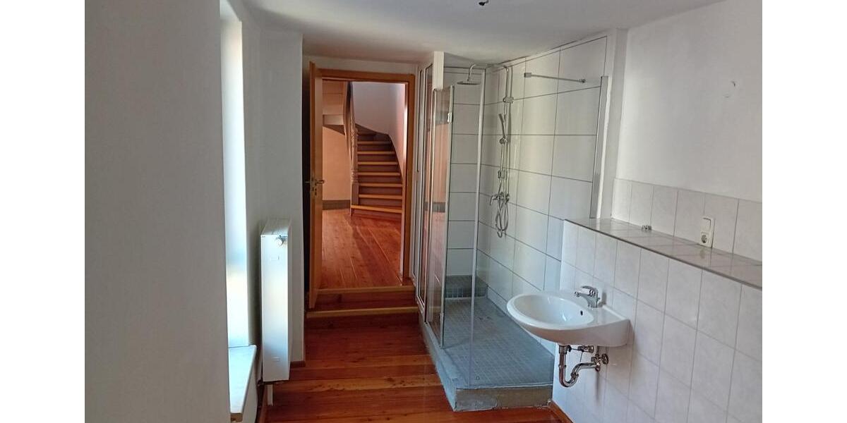 Einfamilienhaus Coburg - 3 Zimmer, 160 m&sup2;, 990&euro; | Angebot:25745958