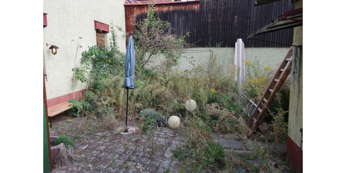 Reihenhaus Mansfeld - 8 Zimmer, 160 m&sup2;, 720&euro; | Angebot:26185377