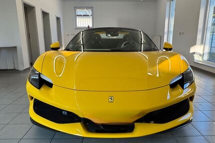 Ferrari 296 GTS 3.500 km 299.000 &euro; Reichertshofen 85084