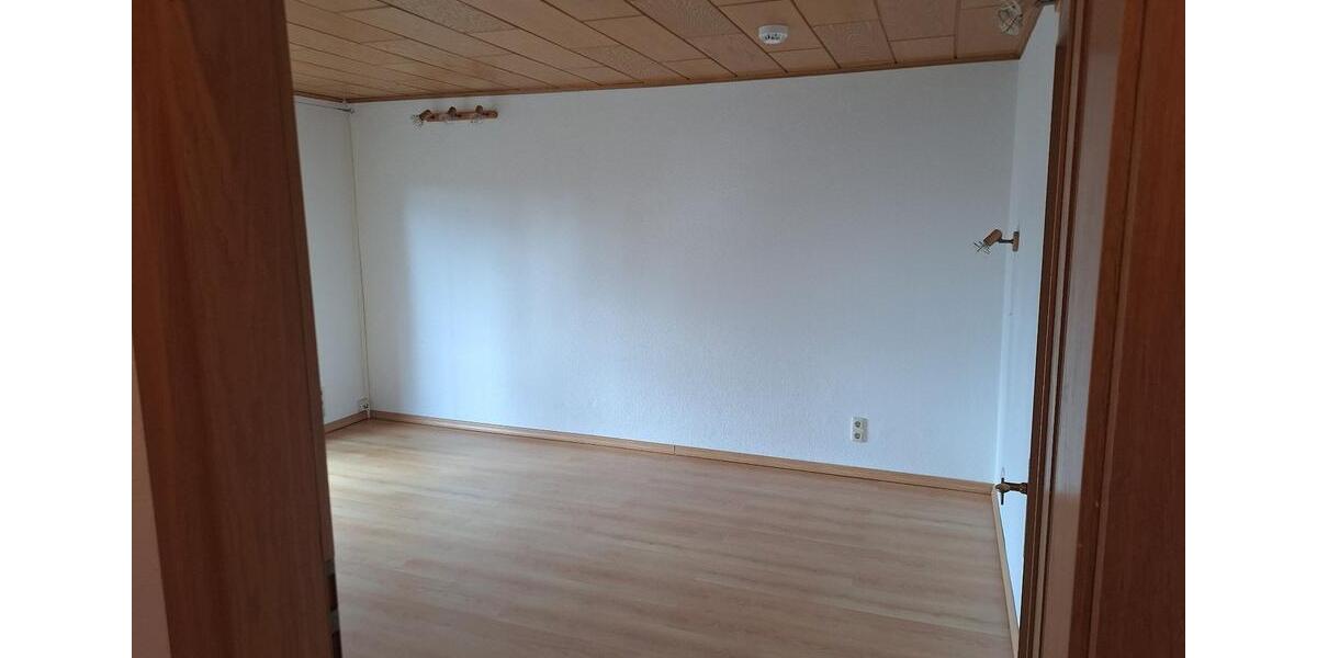 Etagenwohnung Radeberg - 2 Zimmer, 50 m&sup2;, 105.000&euro; | Angebot:26671756