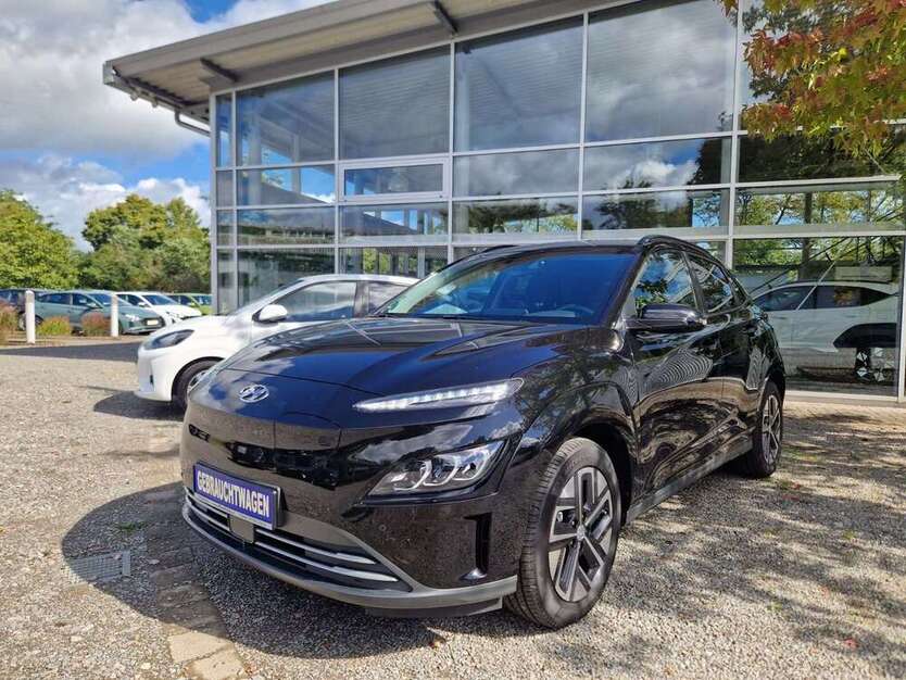 Hyundai KONA 18.836 km 27.900 € Offenburg 77652