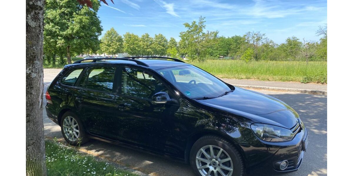 VW Golf 177.000 km 5.300 &euro; Lörrach 79539