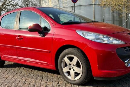 Peugeot 207 120.000 km 2.990 &euro; Bremen 28329