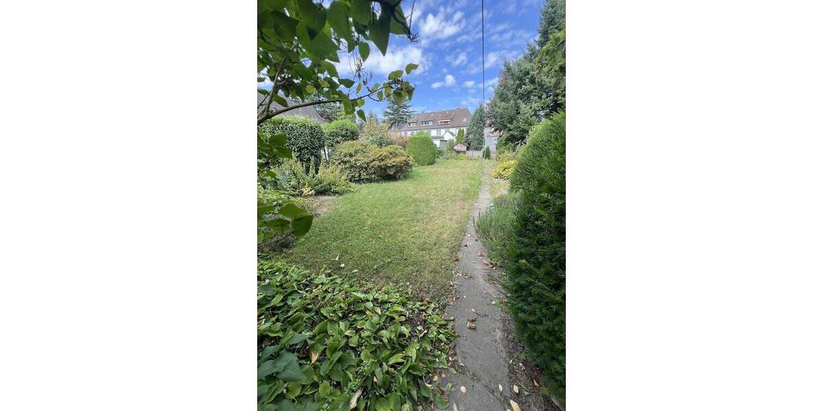 Charmante DHH mit großem Potenzial in Neuss 4 zimmer