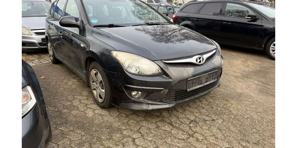 Hyundai i30 378.860 km 999 &euro; Rendsburg 24768