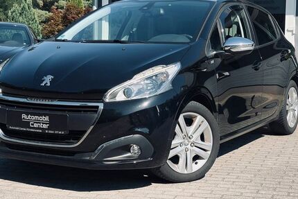 Peugeot 208 110.056 km 8.390 &euro; Fürstenwalde 15517