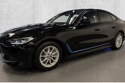 BMW i4 38.650 km 34.350 &euro; Solingen 42719