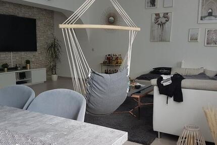 Großzügige 3,5 Zimmerwohnung, EG., mit Aussicht auf die Enz 3.5 zimmer