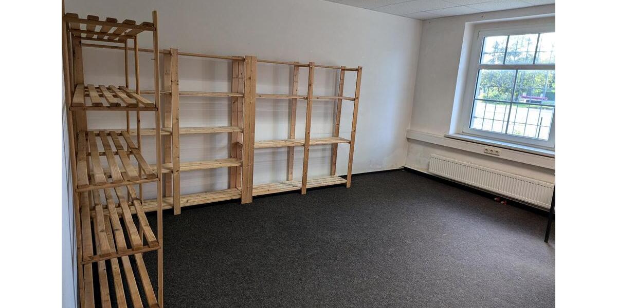 Einfamilienhaus Gröditz - 8 Zimmer, 419 m&sup2;, 160.000&euro; | Angebot:17486069