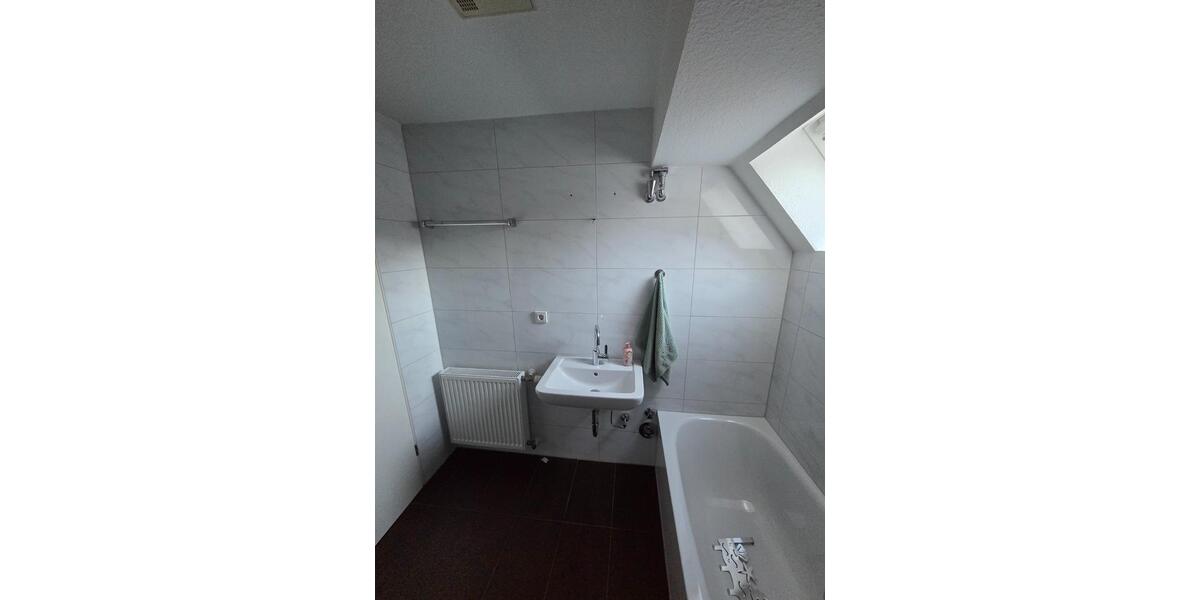 Maisonettenwohnung Nümbrecht - 3 Zimmer, 102 m&sup2;, 825&euro; | Angebot:24847618