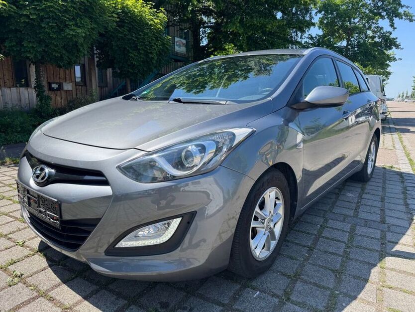 i30