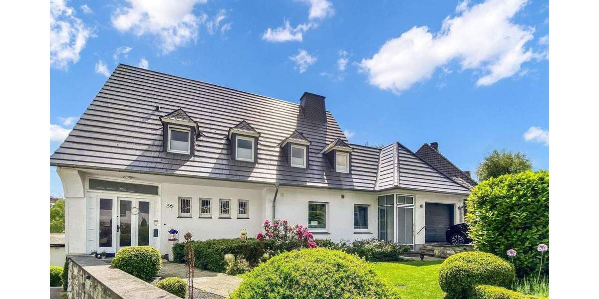 Großzügiges Einfamilienhaus mit Einliegerwohnung - zentrale Wohnlage am Schorenweg in Warstein 1 zimmer