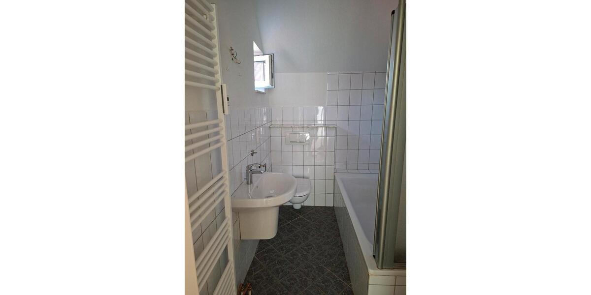 Etagenwohnung Bleckede - 3 Zimmer, 87 m&sup2;, 750&euro; | Angebot:26373002