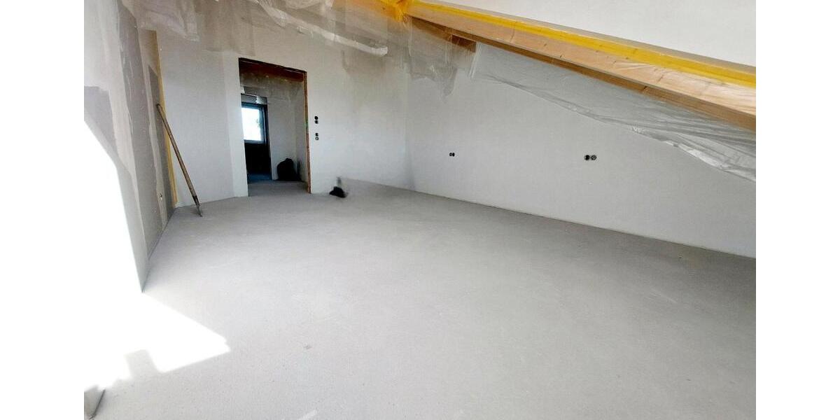 Dachgeschoßwohnung Sulzberg - 3 Zimmer, 105 m&sup2;, 1.600&euro; | Angebot:24464301