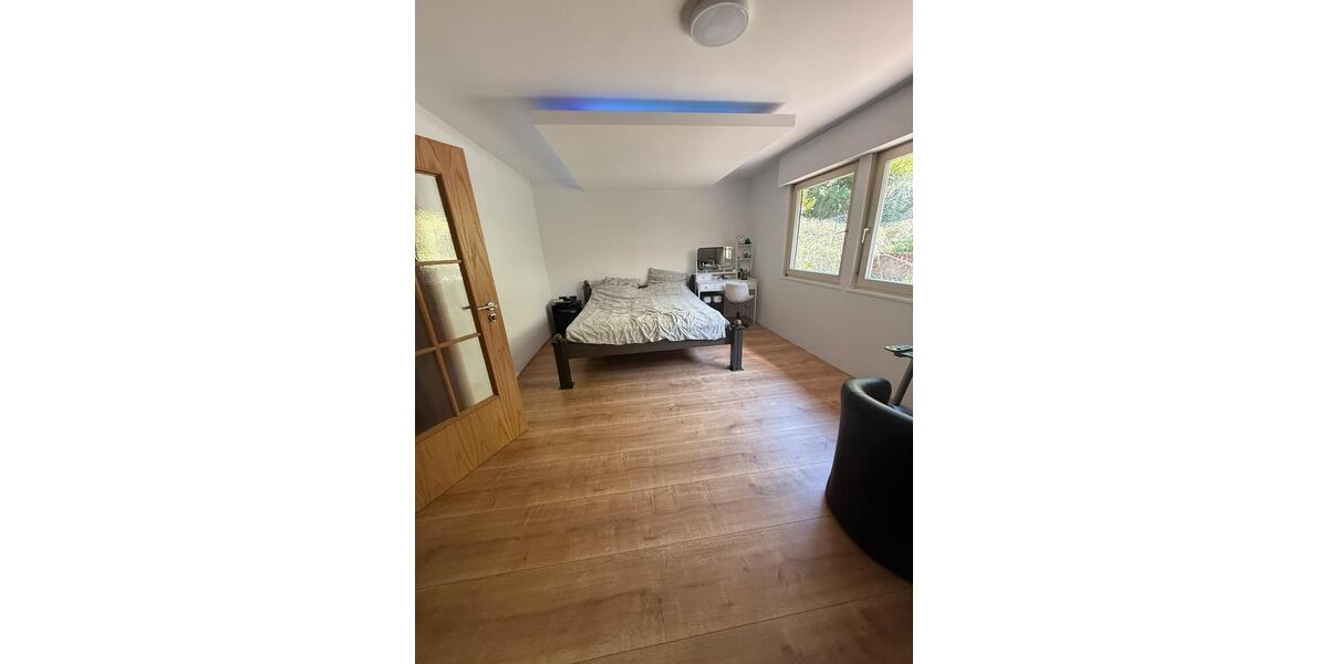 Einfamilienhaus Annweiler am Trifels - 8 Zimmer, 220 m&sup2;, 389.000&euro; | Angebot:26592635