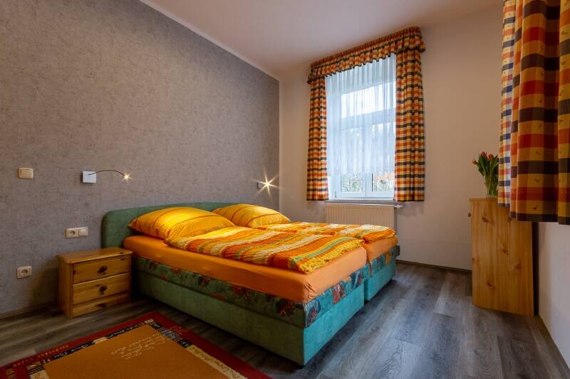 Mehrfamilienhaus, Wohnhaus Sebnitz - 1 Zimmer, 450 m&sup2;, 780.000&euro; | Angebot:25732586