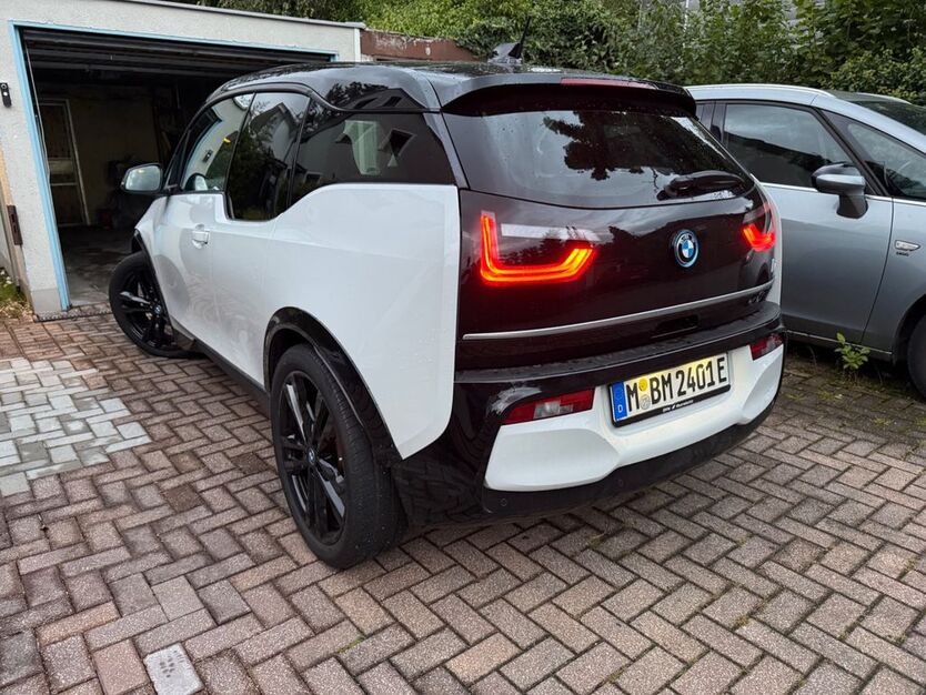 i3