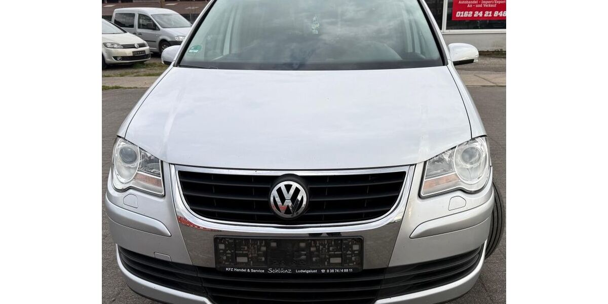 VW Touran 286.314 km 3.699 &euro; Parchim 19370