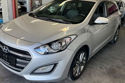Hyundai i30 113.400 km 8.990 &euro; Fellbach bei Stuttgart 70736