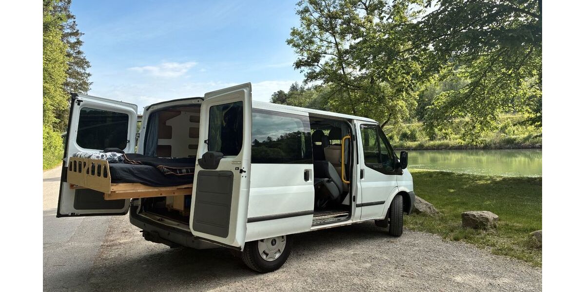 Ford Transit 176.000 km 9.900 &euro; München 81479