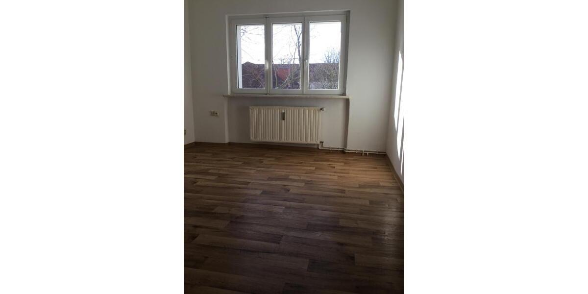 Etagenwohnung Bad Dürrenberg - 2 Zimmer, 41 m&sup2;, 298&euro; | Angebot:26266526