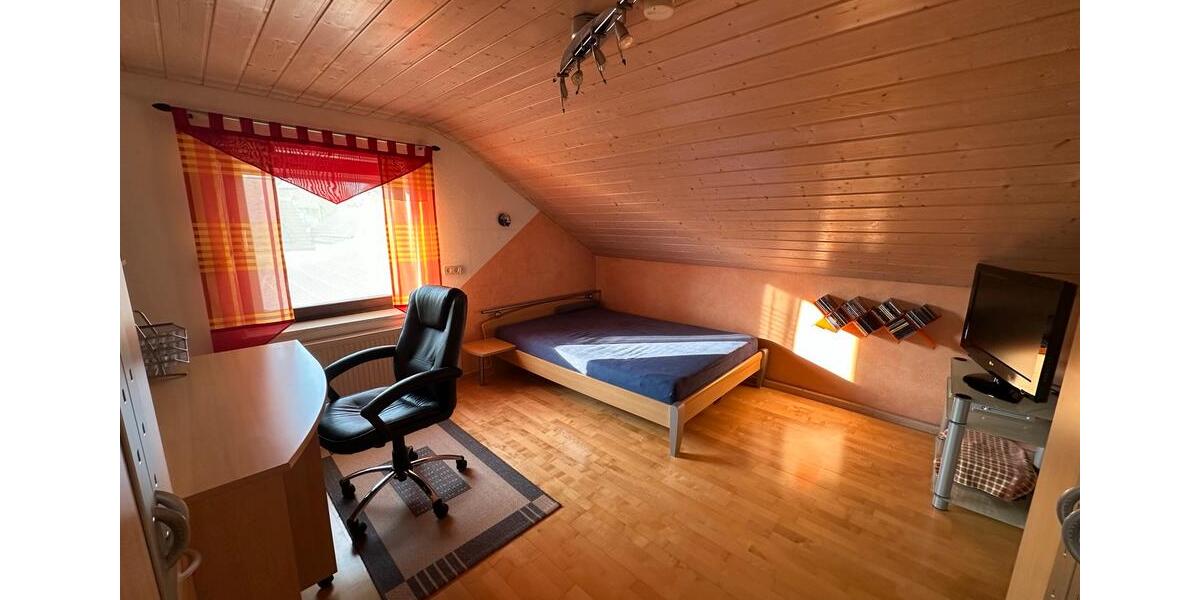 Einfamilienhaus Aham - 7 Zimmer, 181 m&sup2;, 549.000&euro; | Angebot:26942075