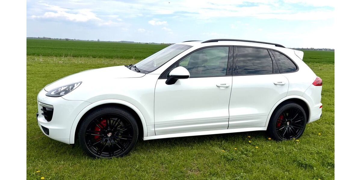 Porsche Cayenne 121.442 km 39.999 &euro; Schönwölkau 04509