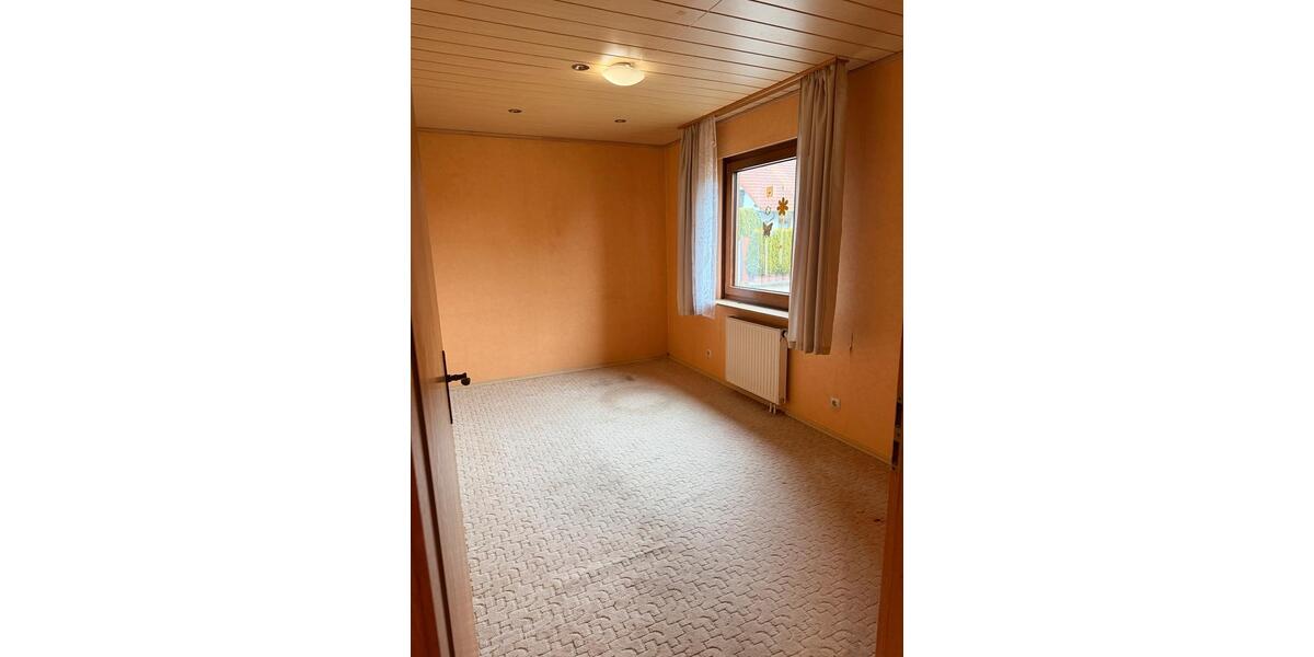 Einfamilienhaus Hohenstein - 5 Zimmer, 139 m&sup2;, 1.500&euro; | Angebot:26200887