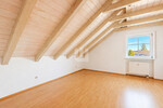WINDISCH - Gemütliche 3-Zi.-Wohnung in ländlicher Idylle – perfekt für Singles oder Paare! - Dachgeschoßwohnung Egenhofen / Unterschweinbach Unterschweinbach | Angebot:26362991