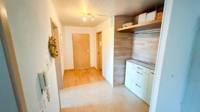 Etagenwohnung Balingen - 4 Zimmer, 120 m&sup2;, 1.200&euro; | Angebot:26399996