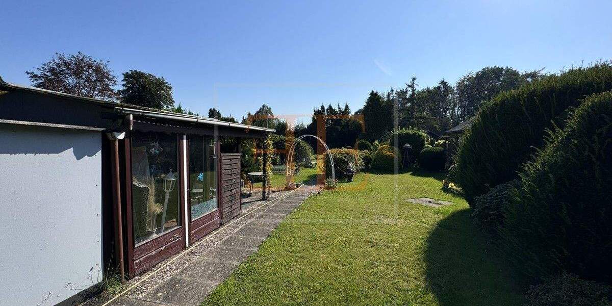 Grundstück mit Perspektive: Platz für zwei Traumhäuser in gewachsener Lage von Halstenbek - Grundstück Halstenbek | Angebot:25806290