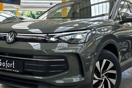 VW Tiguan 9.000 km 33.630 &euro; Wallhöfen bei Bremen 27729