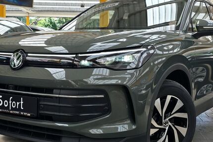 VW Tiguan 9.000 km 33.975 &euro; Wallhöfen bei Bremen 27729