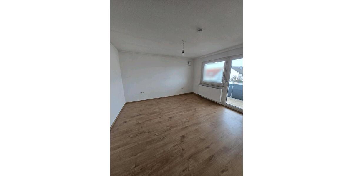 Maisonettenwohnung Kraichtal - 5.5 Zimmer, 135 m&sup2;, 1.250&euro; | Angebot:26317427
