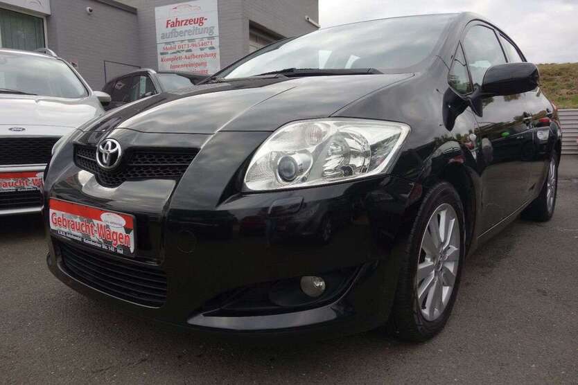Toyota Auris 202.000 km 3.690 € Hof 95030