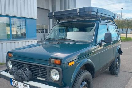 Lada Niva 69.700 km 4.299 &euro; Aldingen 78554