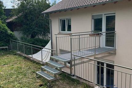 Schöne 2,5-Zimmer-Wohnung mit Gartenanteil in Obersulm 2 zimmer