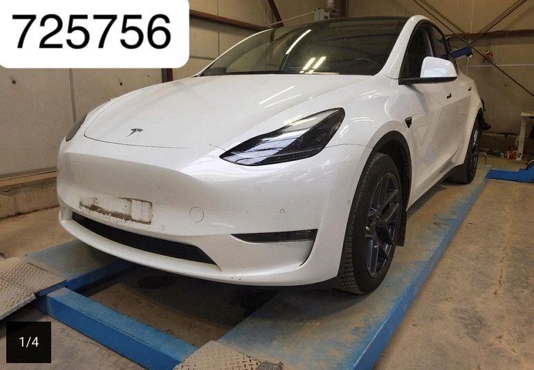 Tesla Model Y 143.334 km 29.450 &euro; Steinbach-Hallenberg OT Herges-Hallenberg 98587