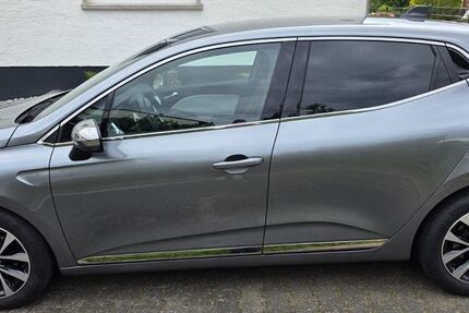 Renault Clio 11.000 km 14.500 &euro; Alsfeld 36304