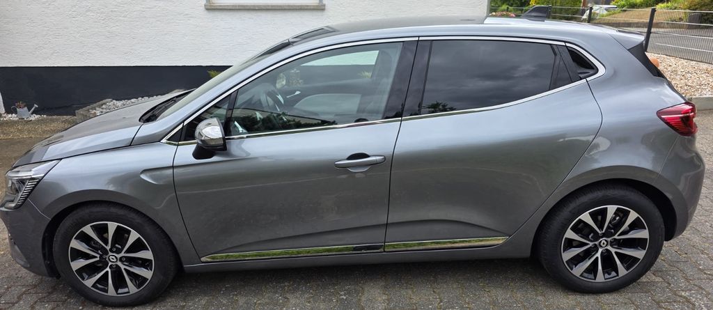 Renault Clio 11.000 km 14.500 &euro; Alsfeld 36304