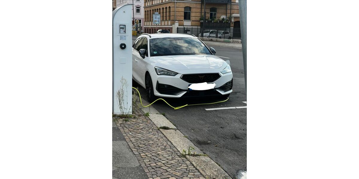 Cupra Leon 107.000 km 22.000 &euro; Leipzig 04205