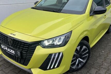 Peugeot 208 4.948 km 15.620 &euro; Magdeburg 39110