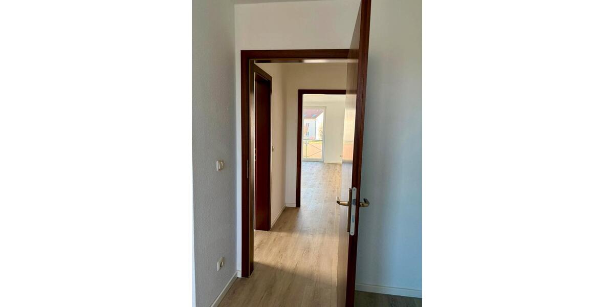 Etagenwohnung Sülzetal - 3 Zimmer, 76 m&sup2;, 585&euro; | Angebot:25403581