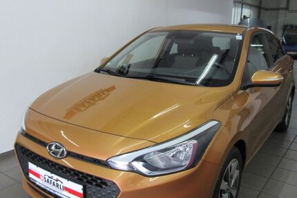 Hyundai i20 53.400 km 8.990 &euro; Saarbrücken 66121