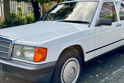 Mercedes-Benz 190 110.000 km 6.900 &euro; Hennef 53773